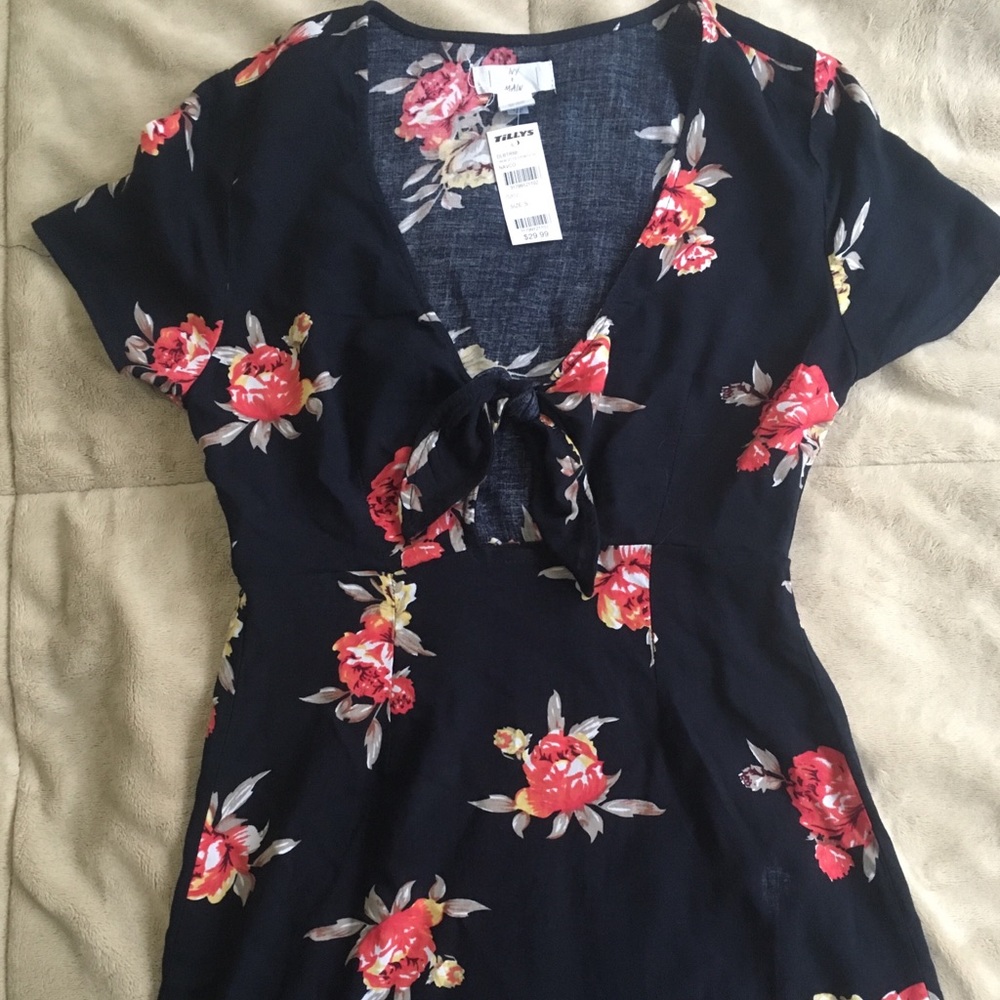 🚫SOLD 🚫NWT blue summer dress